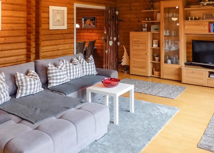 2 Bedroom Awesome In Apartamento