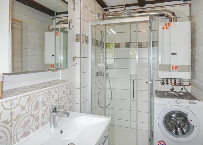 Apartamento 2 Bedroom Awesome In